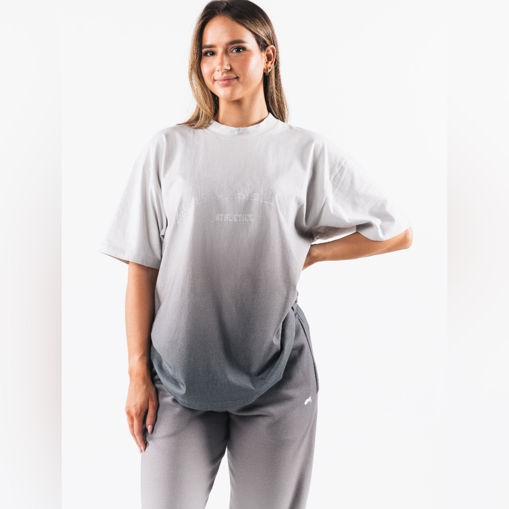 SMALL ATHLETICS DISTRESSED TEE - WHITE ASH OMBRÉ